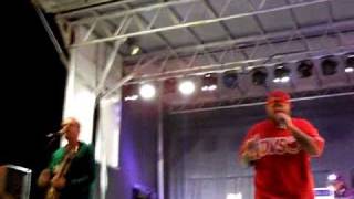 DJ Souless from Low Life Music performing w/ Big B