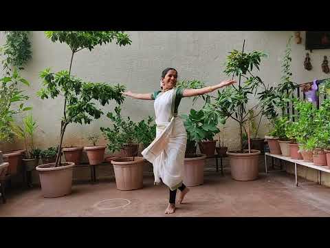 Sarivar Sari- A poem on Monsoon performed by Swarada Bhave.