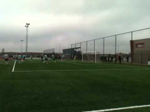 [DOELPUNT] Wesley de Klein schiet de 1-1 binnen uit bij Zwolsche Boys [PENALTY]