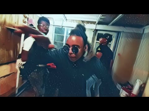 DJ CHAKIE FT INN O CENT & DALE' - ń Kerry Hoener Met ń Makarony ( OFFICIAL MUSIC VIDEO )