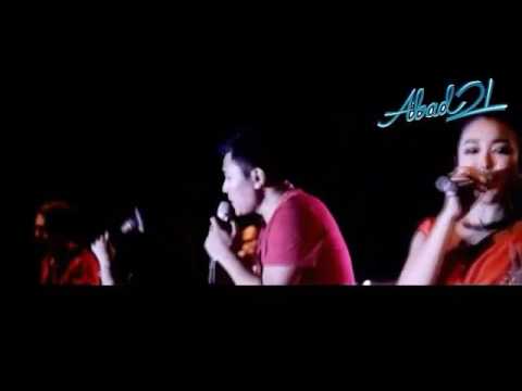 Abad 21 Band feat Ayu Wess & Dinda KDI live Konser Subang Event SpektaMerah 8 Juli 2017 Cover SLANK