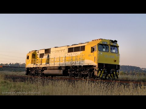 D702V QUBE GML10 Light Engine (2/2/2019) - PoathTV Australian Trains & Railways