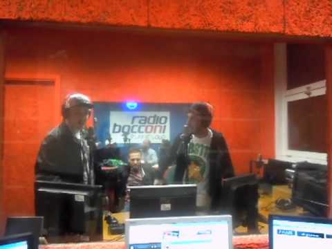 Dari Mc & Paskaman live @ Black Out (Radio Bocconi, 17-4-2012)