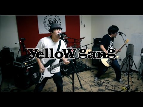 yellow gang at Dandelion Cafe Ibaragi