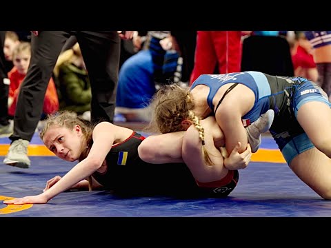 U15 Valeriia Yuras (UKR) vs Anastasija Jakovleva (LAT) 50kg. Women girls youth wrestling tournament.