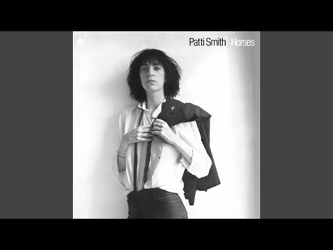 Quel hit ! Land: Horses/Land of a Thousand Dances/La Mer (De) de Patti Smith