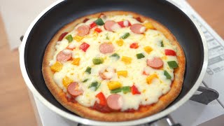 Pan Pizza in 15 Minutes [No Oven, No Yeast]