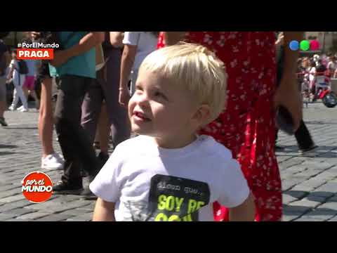 La emoción de Mirko al ver a un oso de peluche gigante - Por el Mundo 2019