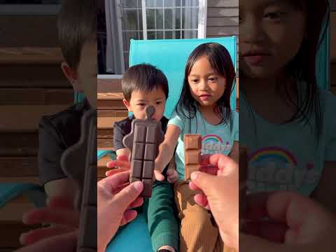 Cute baby pranks sister with chocolate 👶🏻🤣❤️👧🏻🍫✅🌈🚀😍