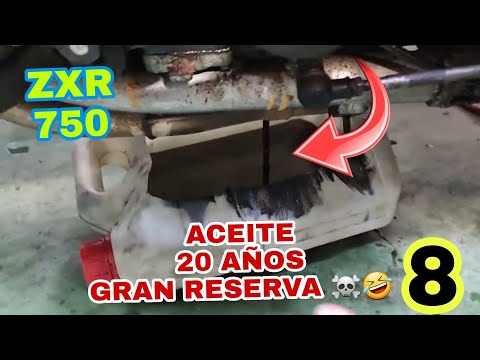 8 💚Cambiar Aceite gran reserva 20 años y Arrancar…. Proyecto restauración Kawasaki ZXR 750 H1