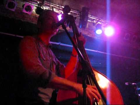 JD McPherson with Jimmy Sutton on double bass in Düsseldorf