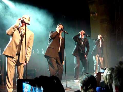 The Blanks (Ted's Band From Scrubs) Underdog - Live in Berlin