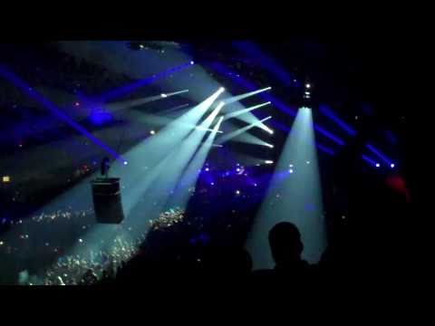 Afrojack - Doing It Right Live at TAO 2011 (720p)