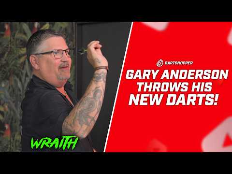 James Wade, Gary Anderson & Callan Rydz try their new darts!