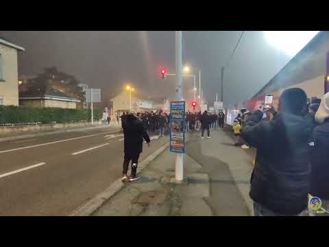 FBBP 01 / Sochaux : Revivez le déplacement des supporters de Sochaux avec une très belle ambiance !