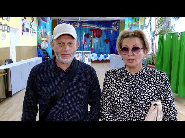 Родители бойца СВО пришли на выборы