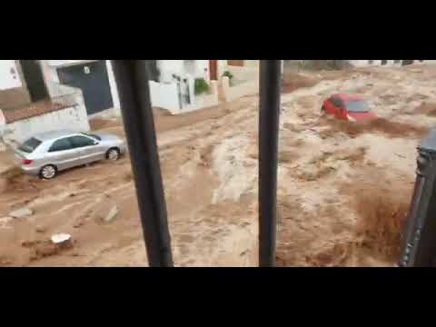 the #flooding in #Seville, #Spain. Some vehicles were dragged by flood