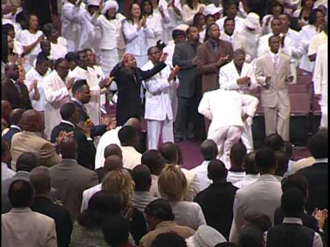 D'Marcus Boone Praise is What I do(Praise Break) Full Gospel Holy Temple