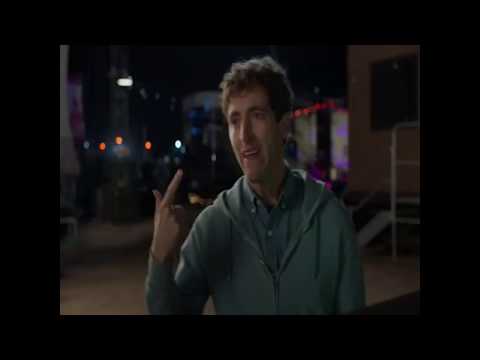 Richard fixes Piper net at Russfest - Silicon Valley S06E06