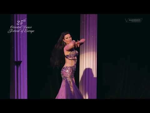 download lagu mp3 mp4 Queenie Belly Dance, download lagu Queenie Belly Dance gratis, unduh video klip Queenie Belly Dance