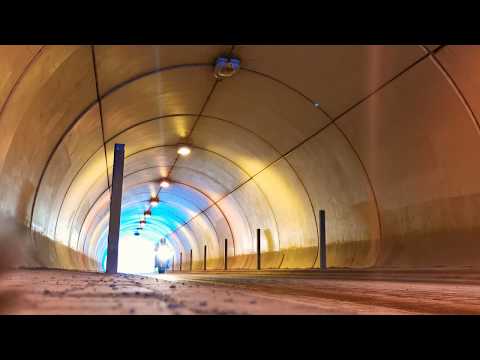 Honda Hornet 600 & Steed 400 in tunnel