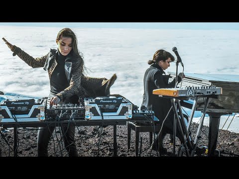 👸🏻 Giolì & Assia 👸🏻 - Comptine D'un Autre Été #DiesisLive  (Amélie)🗻 Etna @ Sicily