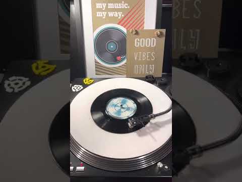 Commodores- Sail On ( Vinyl 45 ) From 1979 .