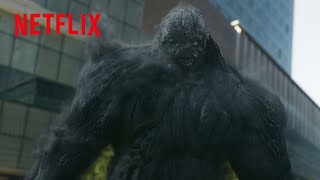 真っ黒な“何か”の初登場シーン | 地獄が呼んでいる | Netflix Japan
