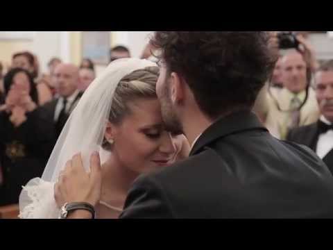 INASPETTATO INGRESSO DELLA SPOSA IN CHIESA... DAVIDE E ANNA (
