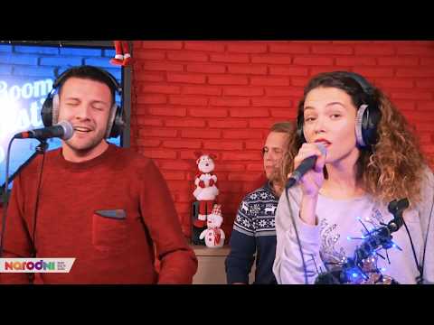 Tomislav i Gina - Božić dolazi [Christmas Living Room Acoustic]