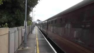 preview picture of video '70013 Oliver Cromwell on the Spitfire Express, 04/09/2011, with 47580 (large logo) on the rear.'