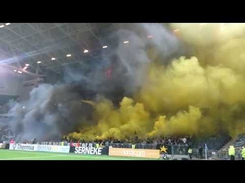 AIK:arnas tifo innan andra halvlek (Djurgården - AIK 0-3)