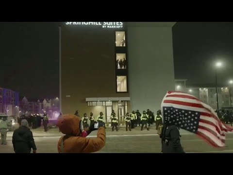 Maple Grove PD makes 26 arrests at hotel ICE protest