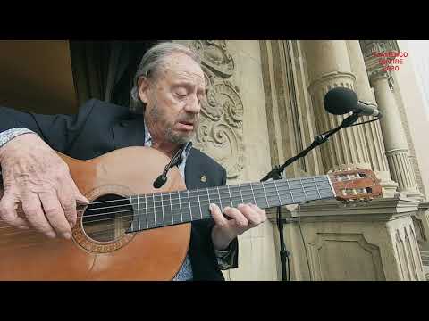 Víctor Monge “Serranito”  en el blacón del Ayuntamiento | Flamenco On Fire