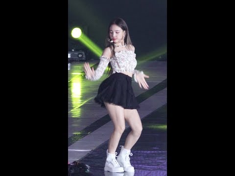 180801 트와이스(TWICE) 나연(Nayeon) - What is Love [2018 KMF] HD 직캠 by 비몽