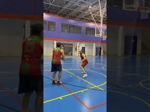 En PRETIUM con Miguel Ángel Cabral. #veteranos #baloncesto #torrelavega #cantabria #somos39300