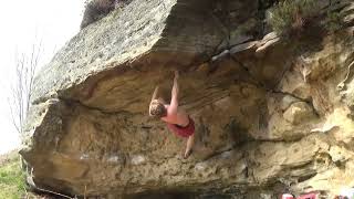 Video thumbnail of Broken Arrow - Stone Age Man, 7C+. Shaftoe