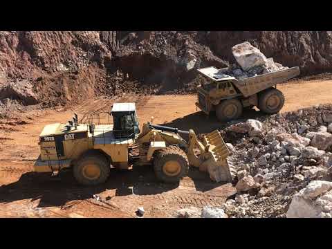 Caterpillar 992G Wheel Loader Loading Caterpillar 777 Dumper - Sotiriadis/Labrianidis