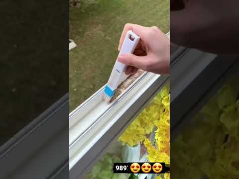 window cleaning brush #justreviewchannel #just_review_365 #smartgadget#gadgetreview #householdgoods