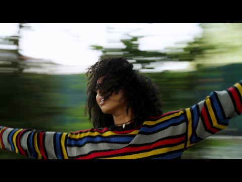 Abi Ocia - sliding doors (Official Visualiser)