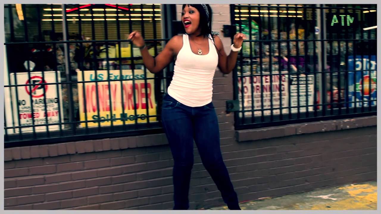 Promotional video thumbnail 2 for Roblyn Dee