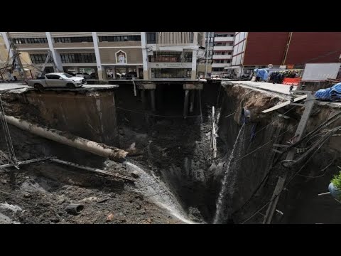BKC Road Collapse |Viral Video Claiming Mumbai Sinkhole Is FAKE! Clip Actually From Bangkok,Thailand