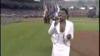 Fantasia singing the Star Spangled Banner!