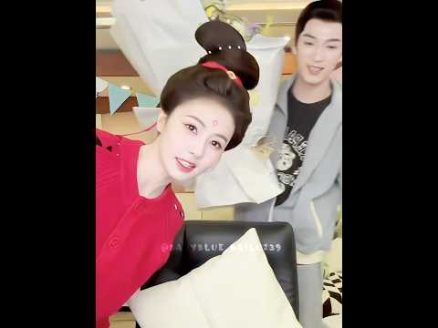 Bai Lu gave Xing Yue birthday presents. She always treats her friends with all her heart ❤️ #bailu