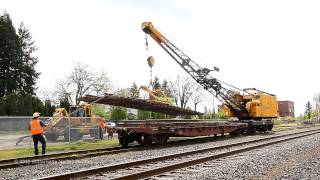 preview picture of video 'Real Railroading: Woodburn, Oregon MOW crews replace a grade crossing on 4-25-2012 Part 1'