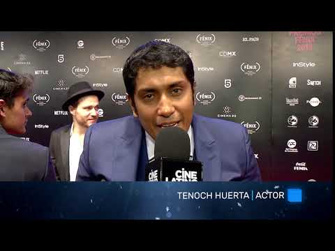 Tenoch Huerta les desea Felices Fiestas-Trailer Cinelatino LATAM