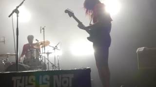 The Coathangers - Down Down @ This is not a Love Song, Nimes (9. 6. 2017)