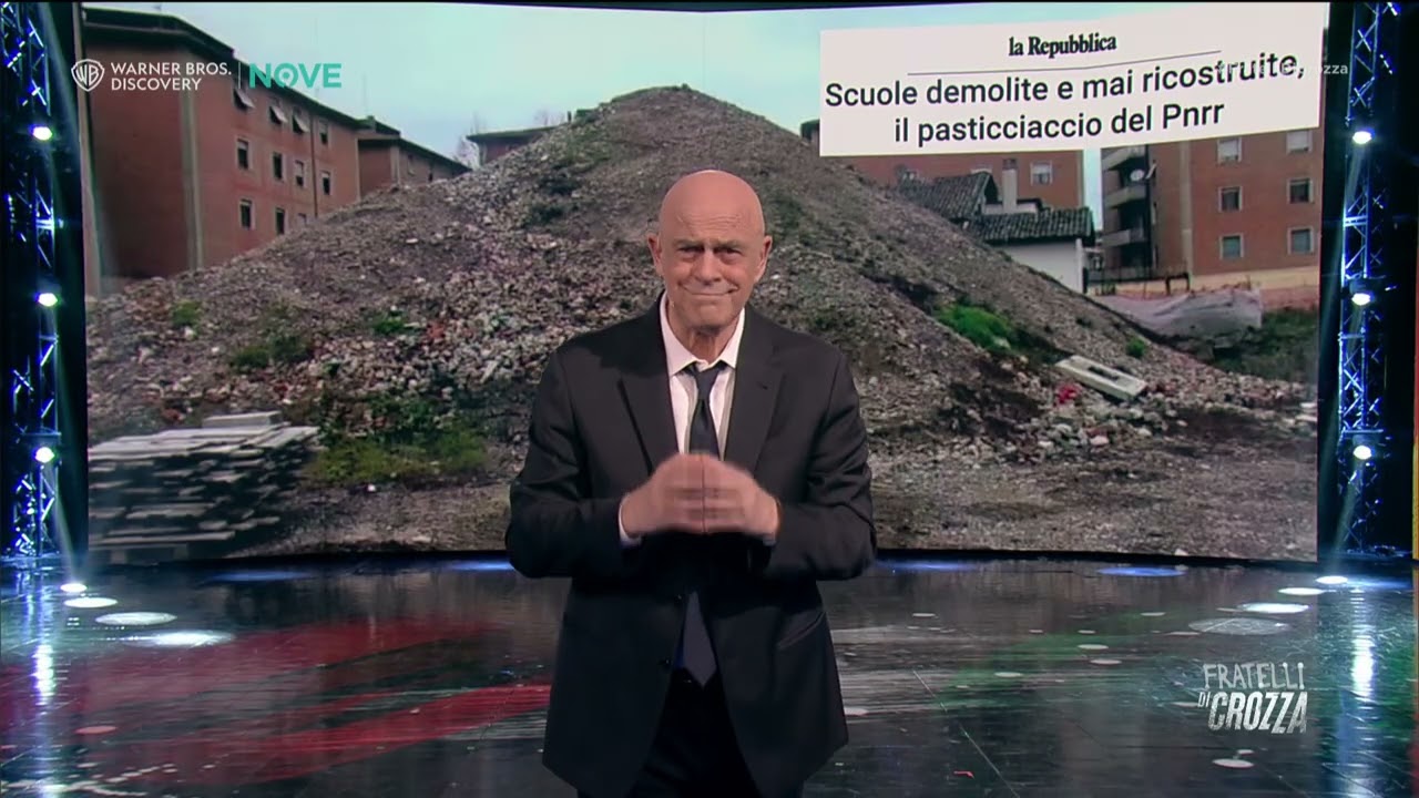 Crozza e la scuola demolita "Era la Dante Alighieri, ora è rimasto l'inferno" | Fratelli di Crozza