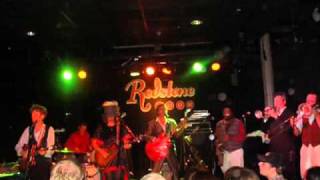 SQUIRREL NUT ZIPPERS - WASH JONES