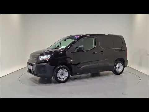 Opel Combo Komfort 1.5 Diesel SWB - Image 2